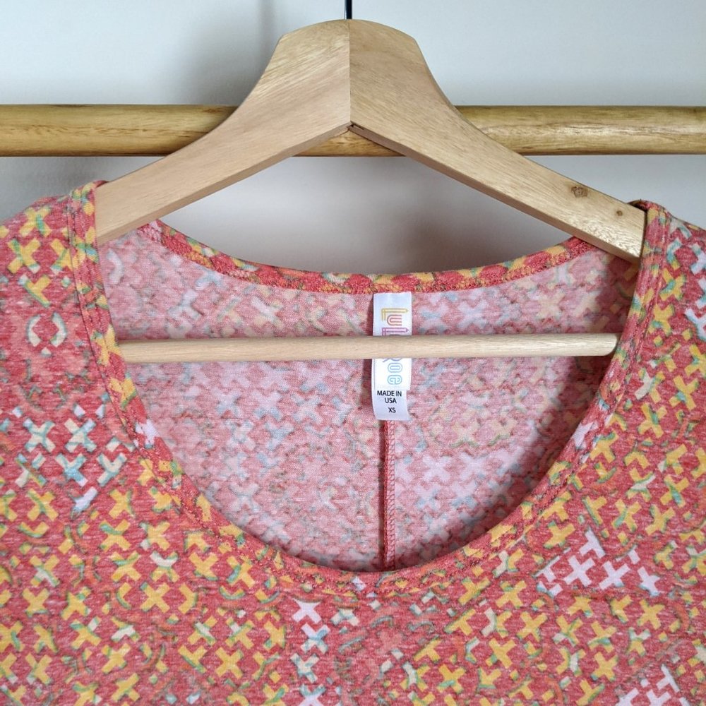 Lularoe Crosshatch Pattern Perfect Tee - image 2